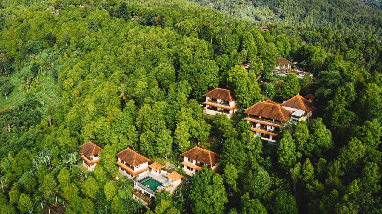 Munduk Sari Resort Esterno foto