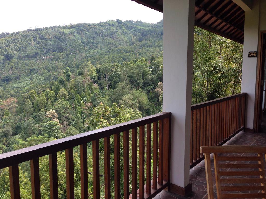 Munduk Sari Resort Esterno foto